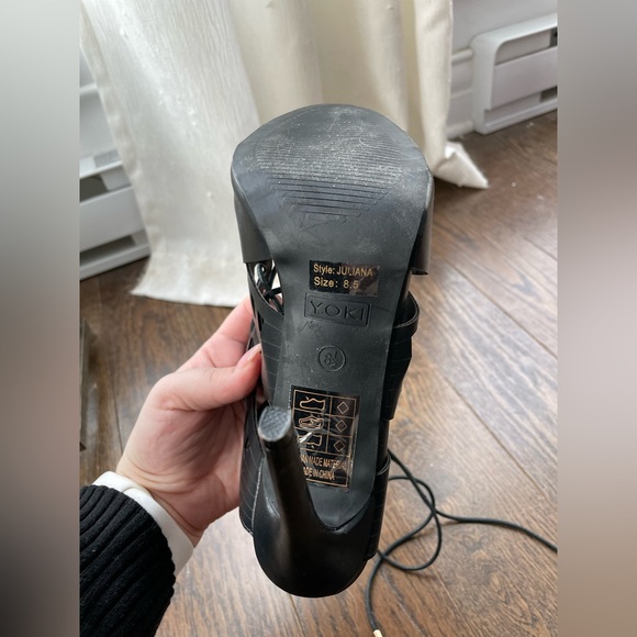 Julianna Style Yoki Lace Up Heels - Picture 2 of 2